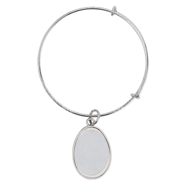Bracelet-with-Oval-Pendant-1.jpg
