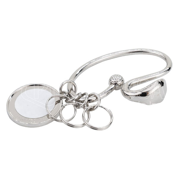 Curved-Golf-Club-Key-Ring-with-Round-Pendant-2.jpg
