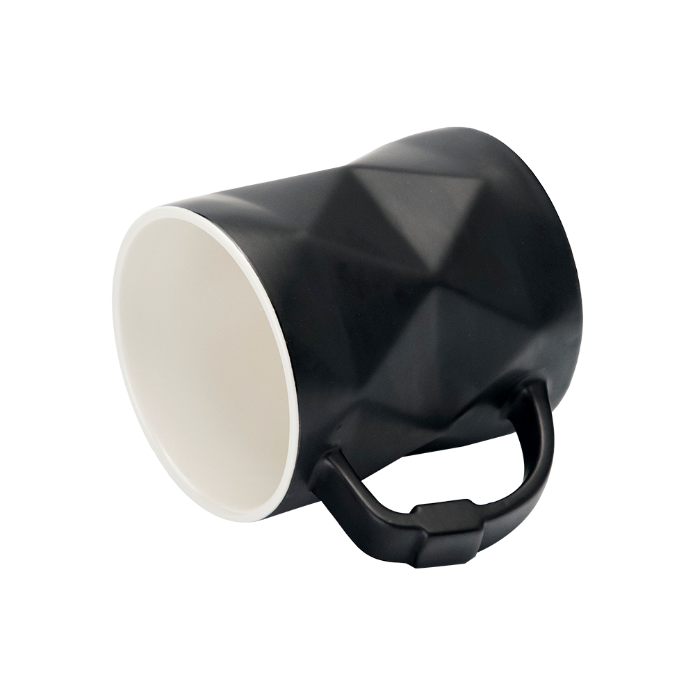 it is lightweight, yet very strong and high temperature-resistant.