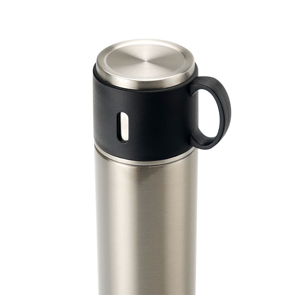 This bottle features an innovative lid that converts into a cup.